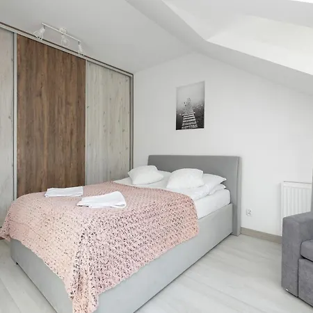 Polnocna By Renters Apartment