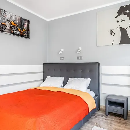Polnocna By Renters Apartment *