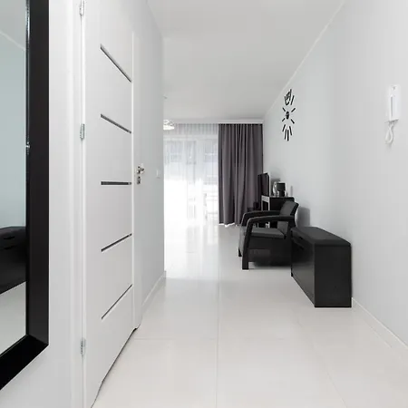 Polnocna By Renters شقة *