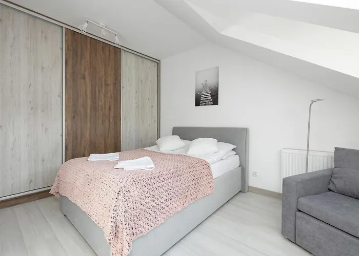 Polnocna By Renters Apartment