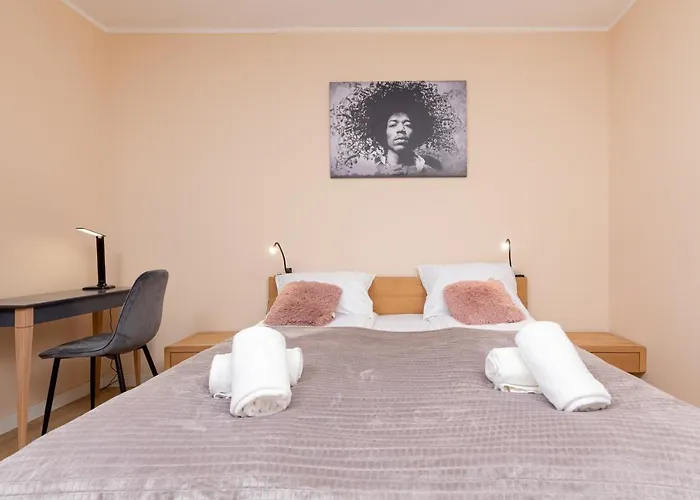 Polnocna By Renters Apartment *